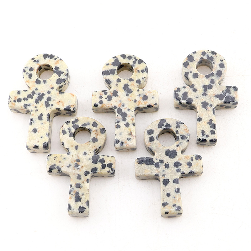 Dalmatinischer Ankh-Kreuz-Anhä – Jewelry Making Michaels Bewertung und Preis